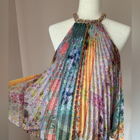 NWT Alice + Olivia Alycia Pleated Chiffon Top with chain collar - Picture 6 of 12